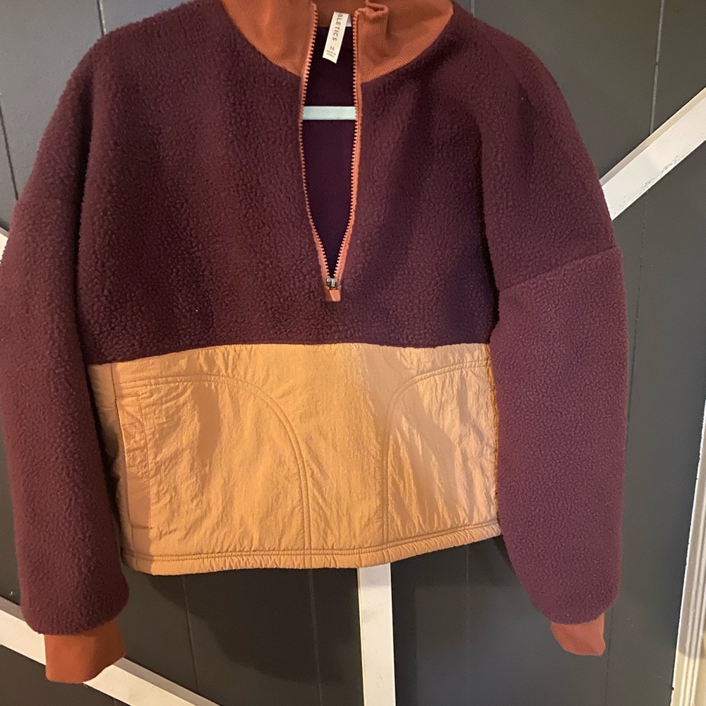 FABLETICS -NWOT Quarter Zip Fleece...Size Medium!